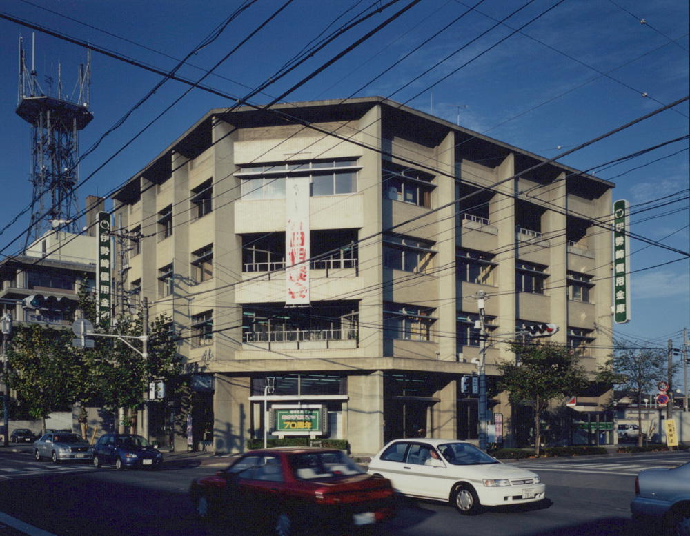 伊勢崎信用金庫新本店の外観